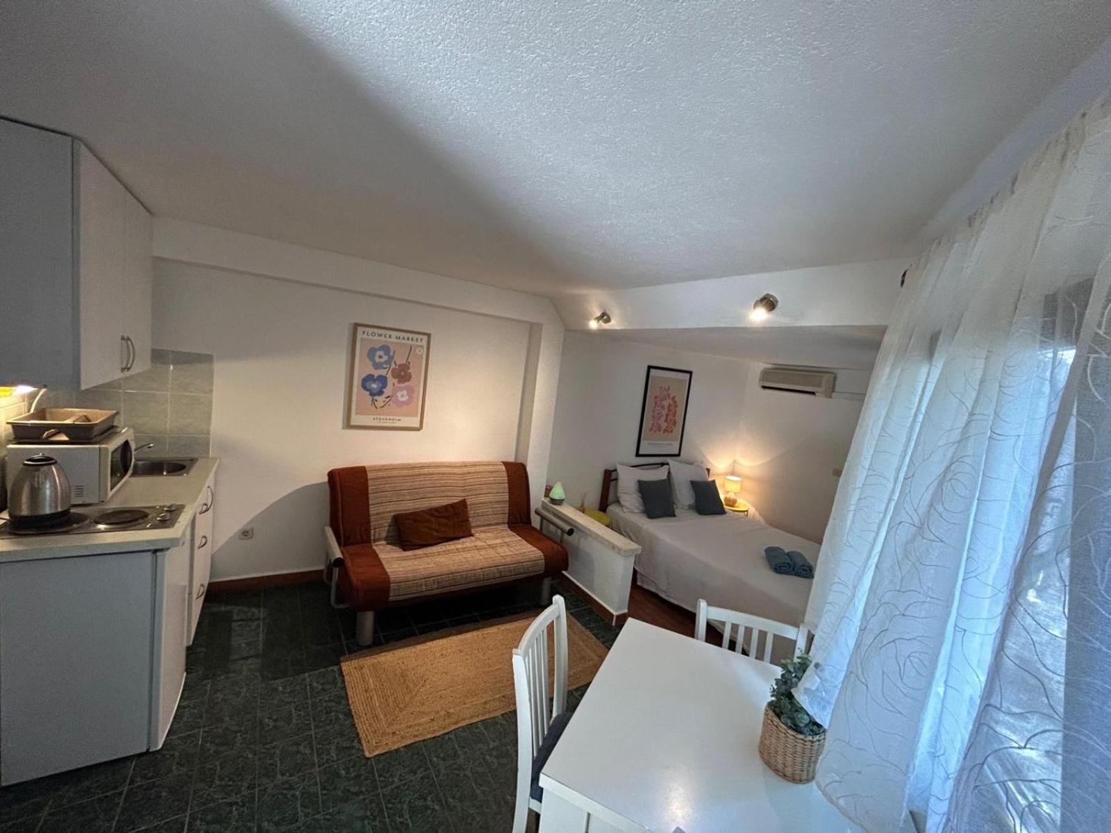 Garden Apartment Makarska